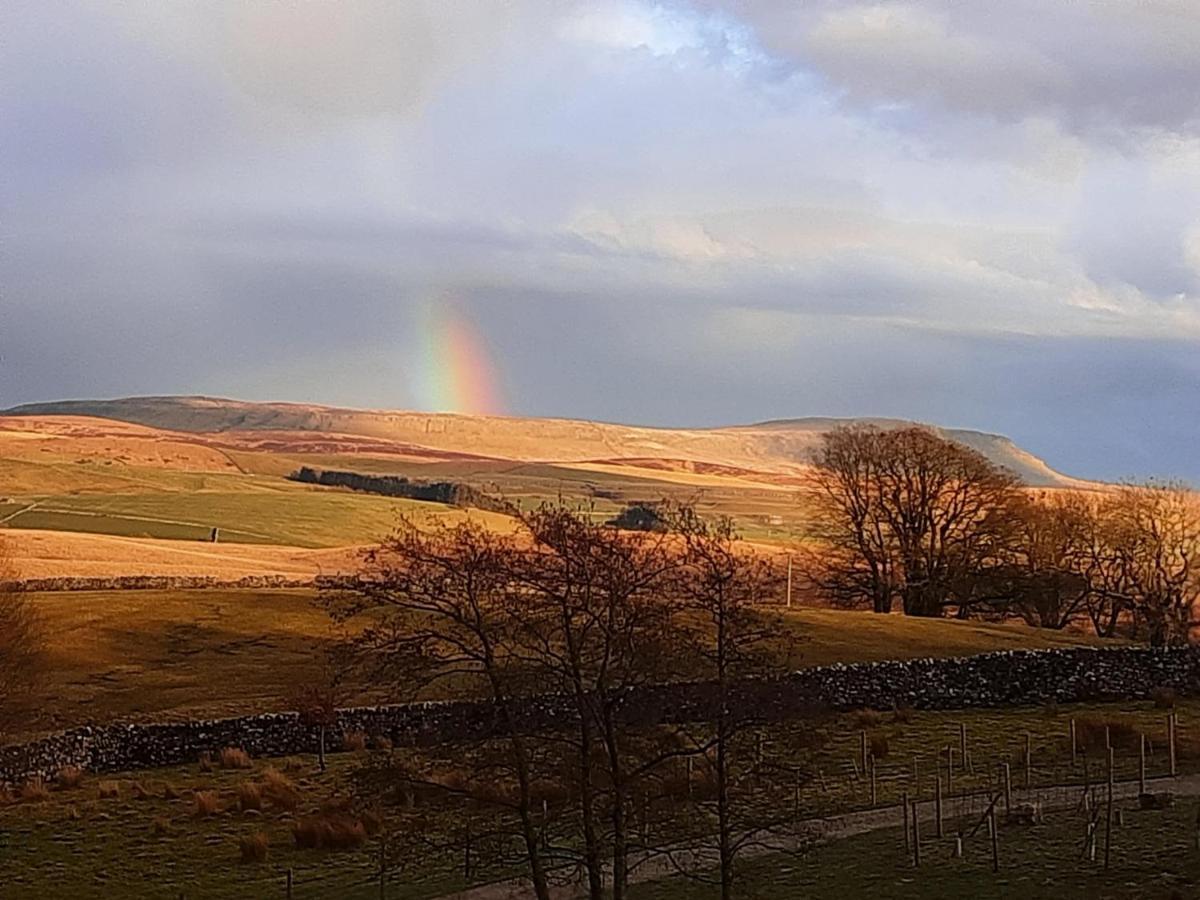 The Warren Lodge Cabin At Ashes Farm, Near Settle Εξωτερικό φωτογραφία
