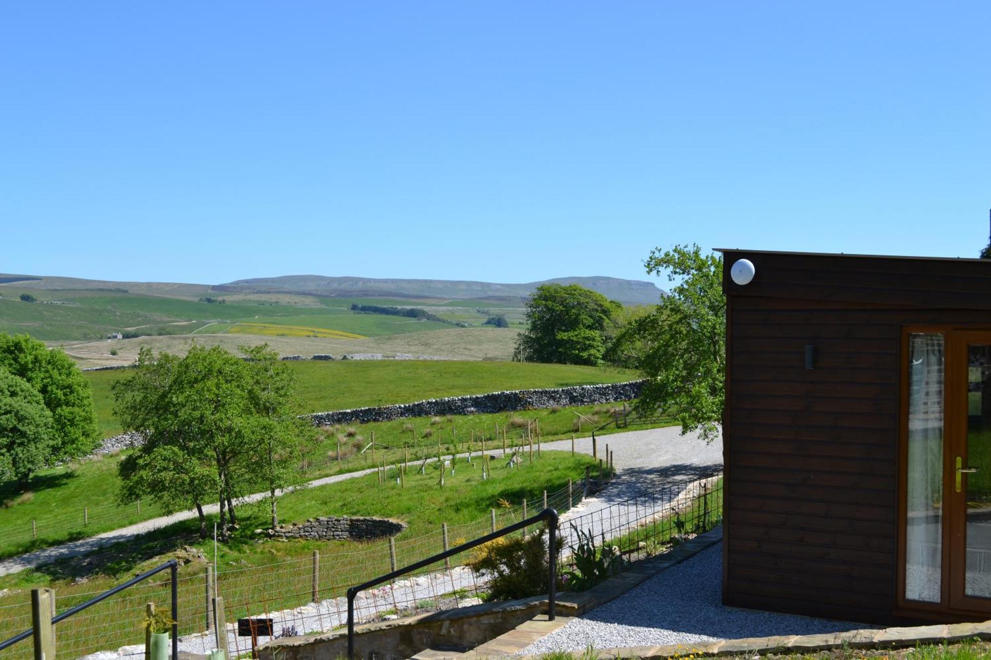 The Warren Lodge Cabin At Ashes Farm, Near Settle Εξωτερικό φωτογραφία